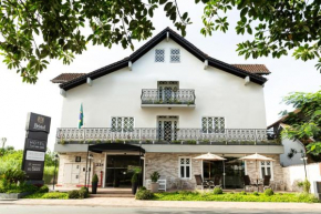 Отель Bristol Sabrina Hotel  Жоинвиль